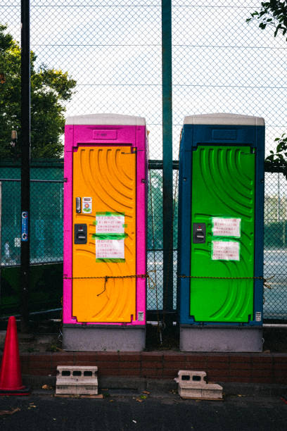 Best Luxury portable toilet rental  in Ravenna, OH