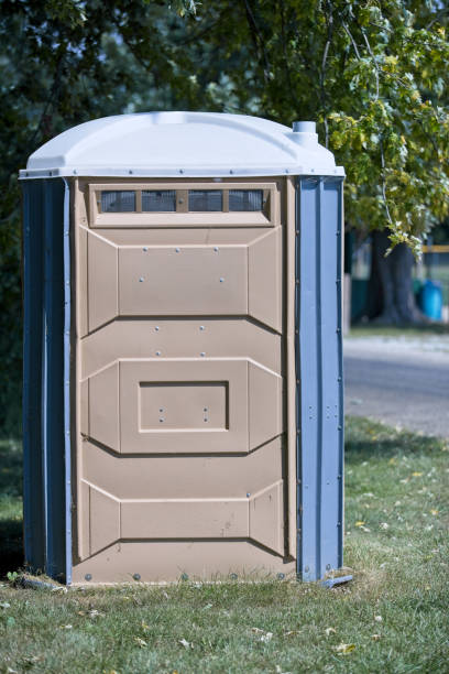 Best Porta potty rental near me  in Ravenna, OH